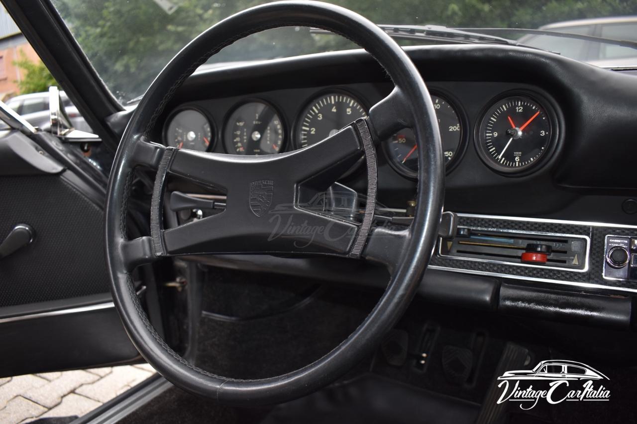 Porsche 911 2.2T