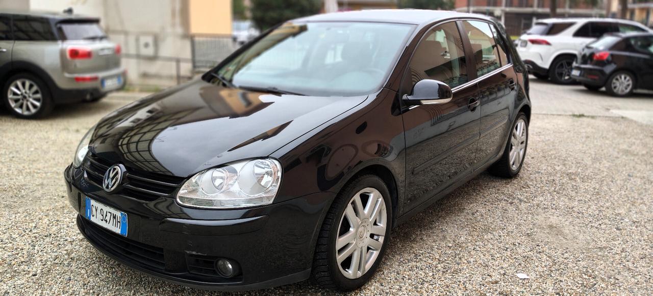 Volkswagen Golf 2.0 16V TDI 4mot 5p Sportline
