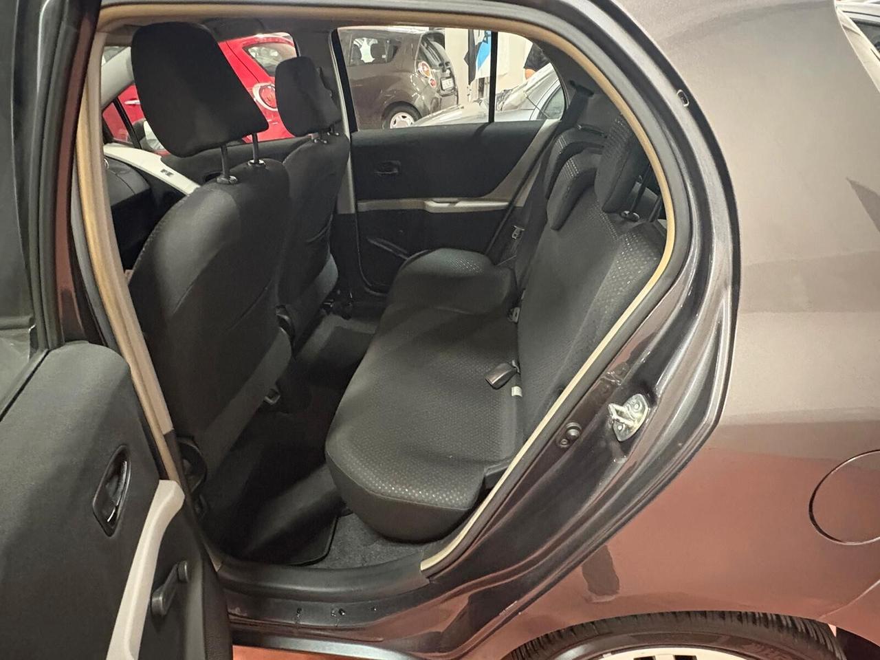 TOYOTA YARIS serie 3 Benzina 1.3 CV 101 EURO 5B Km 87.105 X NEOPATENTATI garanzia 12 mesi