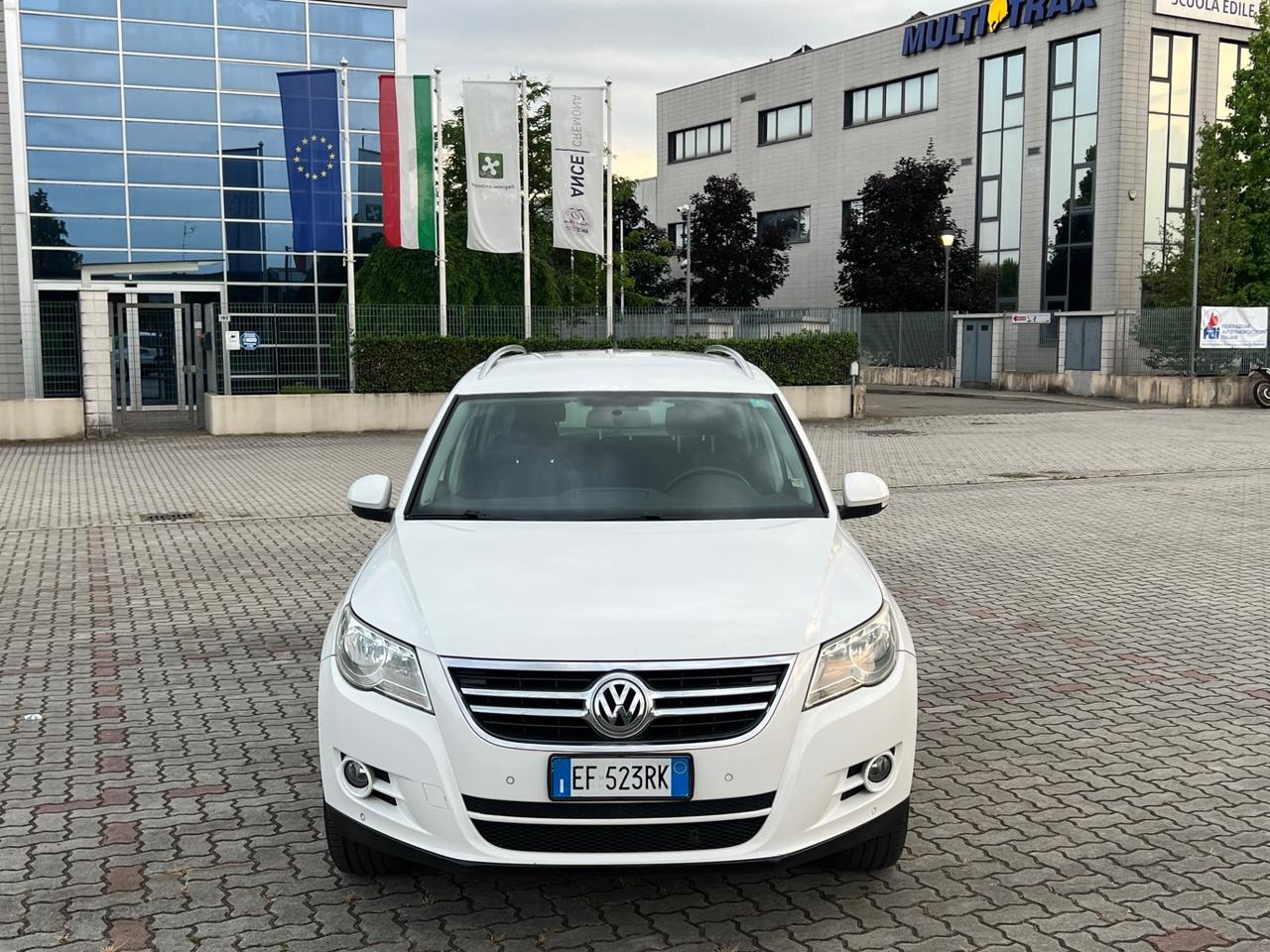 Volkswagen Tiguan 2.0 TDI DPF 4MOTION DSG Sport & Style