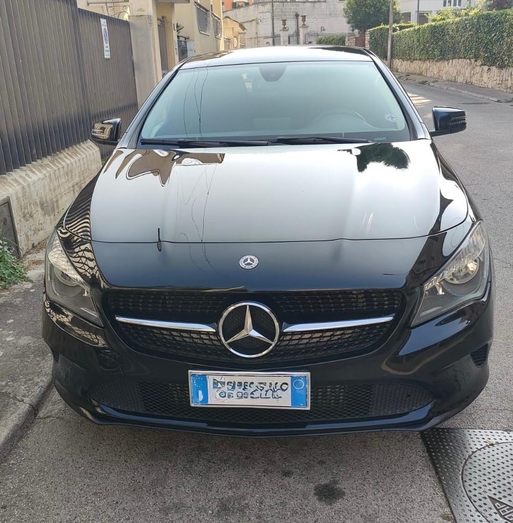 Mercedes CLA 200d 136CV Shooting Brake Sport