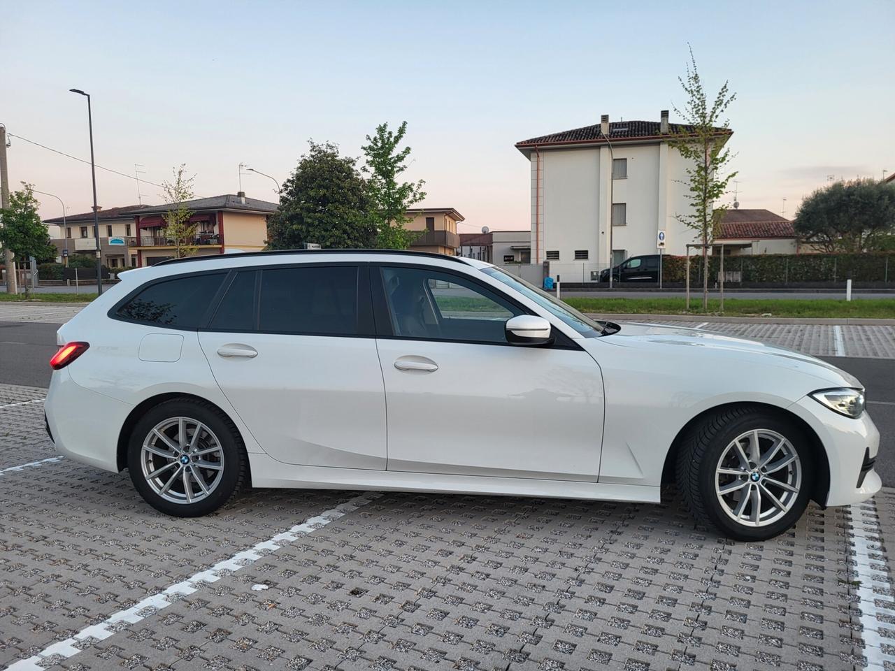 Bmw 318d Touring Business Advantage aut.