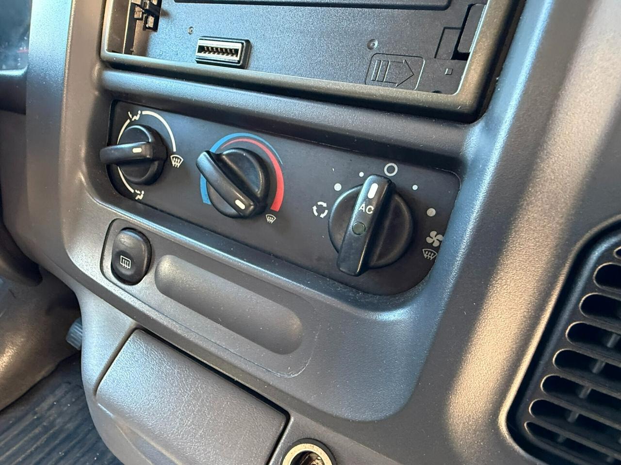 Ford Transit 280S 2.0 TDCI 3 POSTI