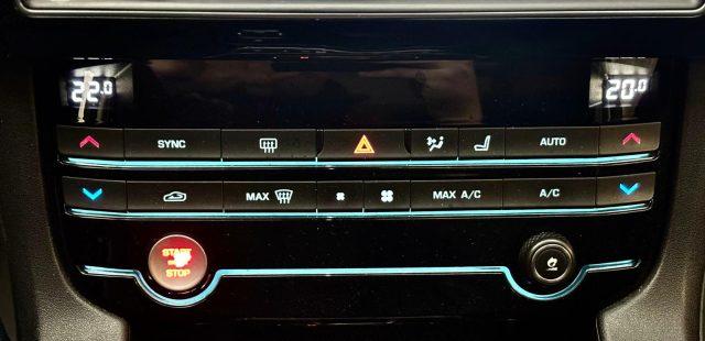 JAGUAR F-Pace 2.0 D 180 CV AWD Prestige