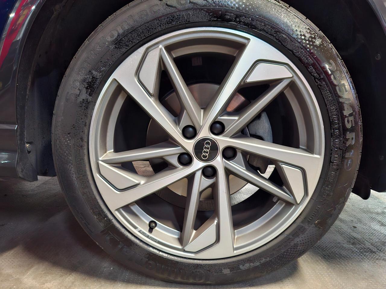 Audi Q3 35 TDI S tronic Business Advanced AUT. 46000 KM!!!