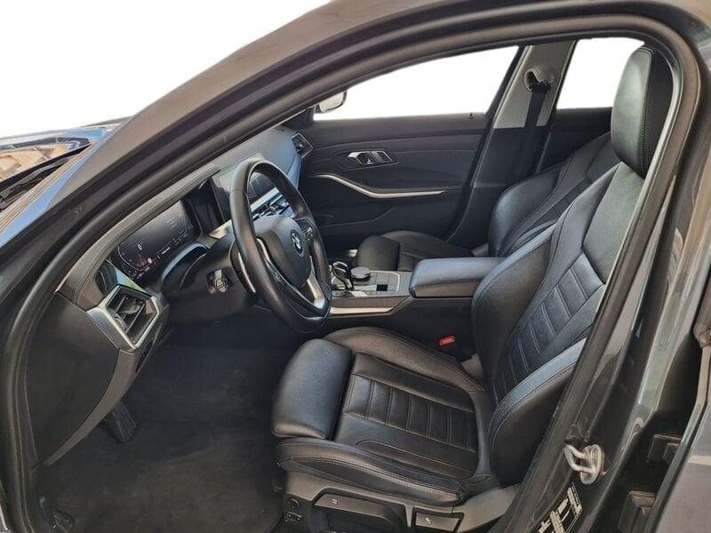 BMW Serie 3 Touring 320d 190 CV Automatica 48V Mild Hybrid Luxury