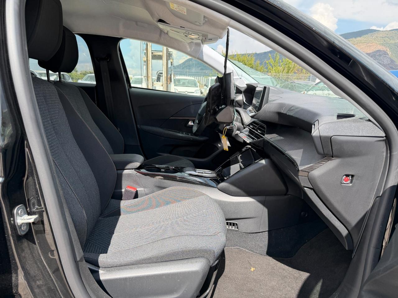 PEUGEOT 208 2026 1.2 HYBRID 101 CV *AIRB OK