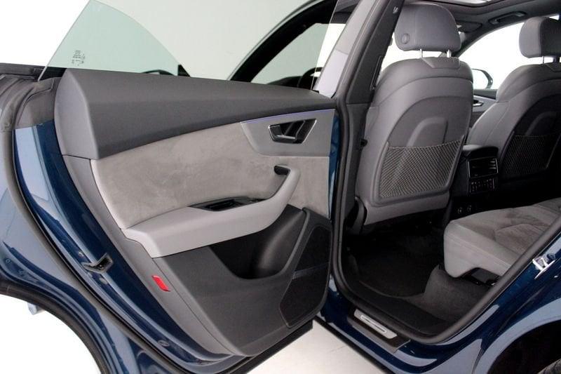 Audi Q8 50 TDI 286 CV quattro tiptronic Sport S-LINE ** MATRIX + TETTO **