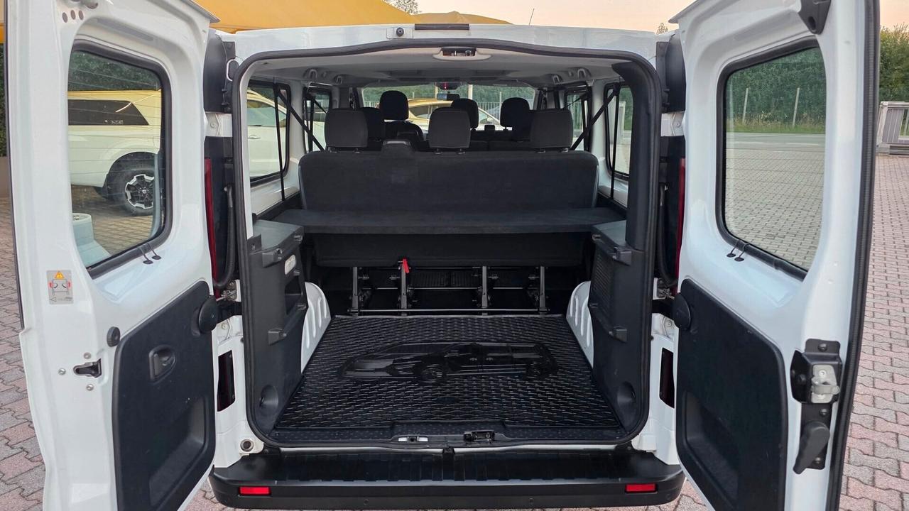 Opel Vivaro 1.6 dCi BiTurbo 125CV 9 posti Nazionale