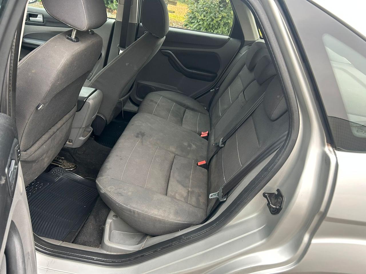 Ford Focus 1.6 (115CV) 5p. Bz.- GPL Titanium