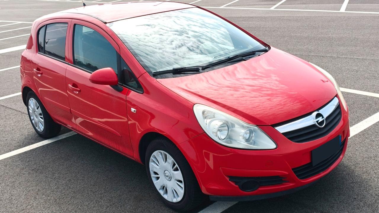 Opel Corsa 1.2 5 porte Cosmo