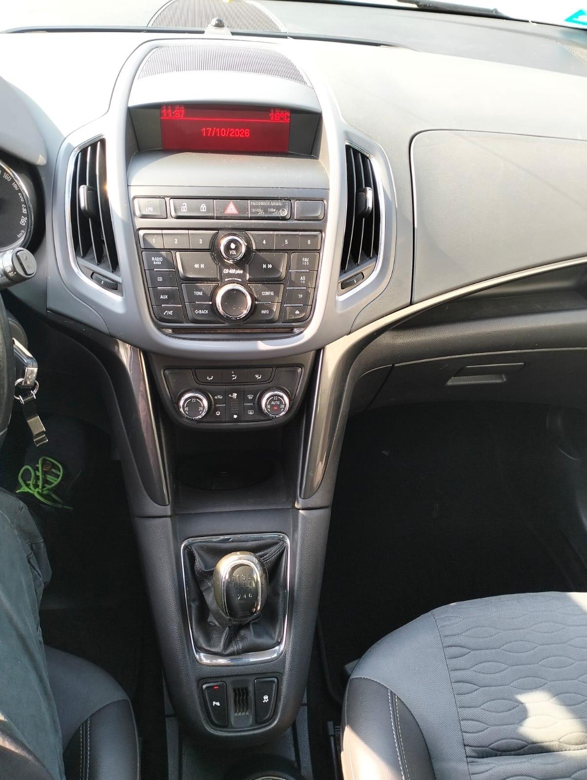 Opel Zafira Tourer 1.4 Turbo 140CV GPL Cosmo