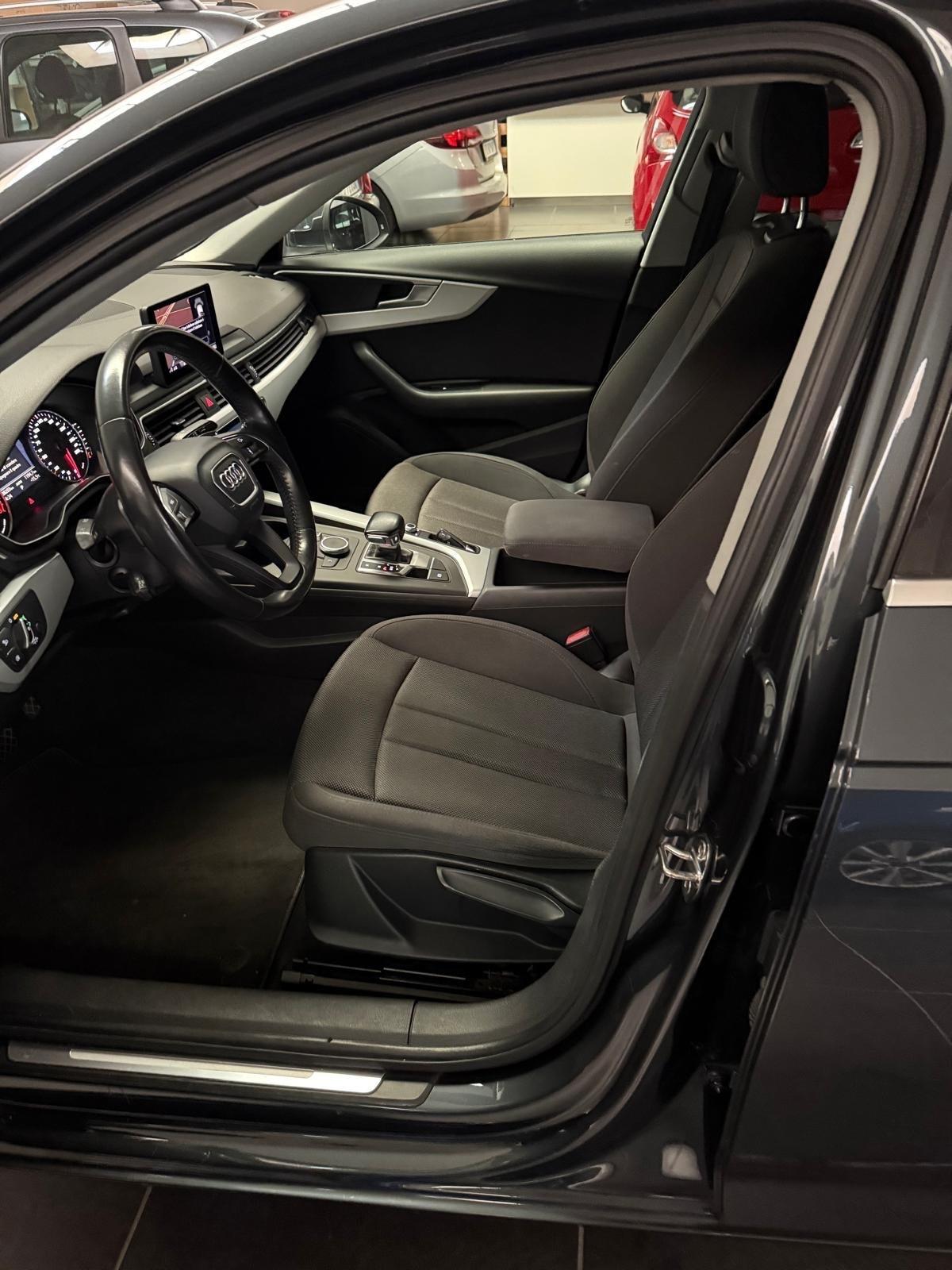 Audi A4 2.0 TDI 150 CV Business Sport