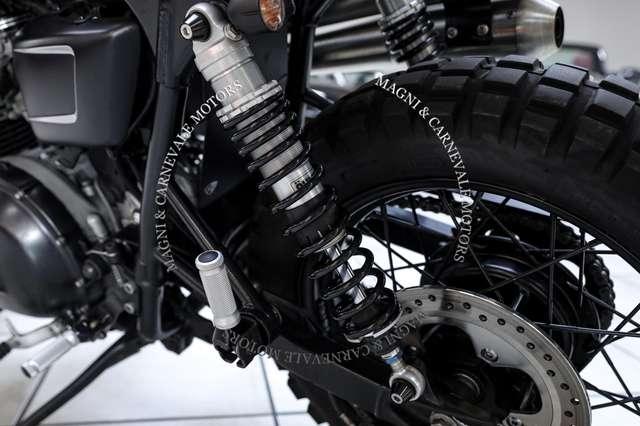 Triumph Bonneville SE 900 | RESTYLING BY "ATELIER OFFICINA 76"|