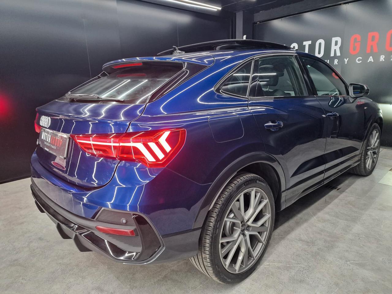 Audi Q3 SPB 35 TDI S tronic line edition 2.0 150CV tetto apribile