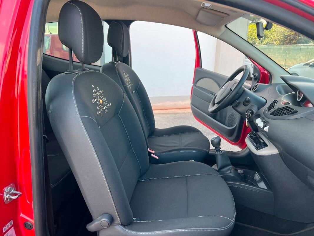 Renault Twingo 1.2 Yahoo Lev 75cv