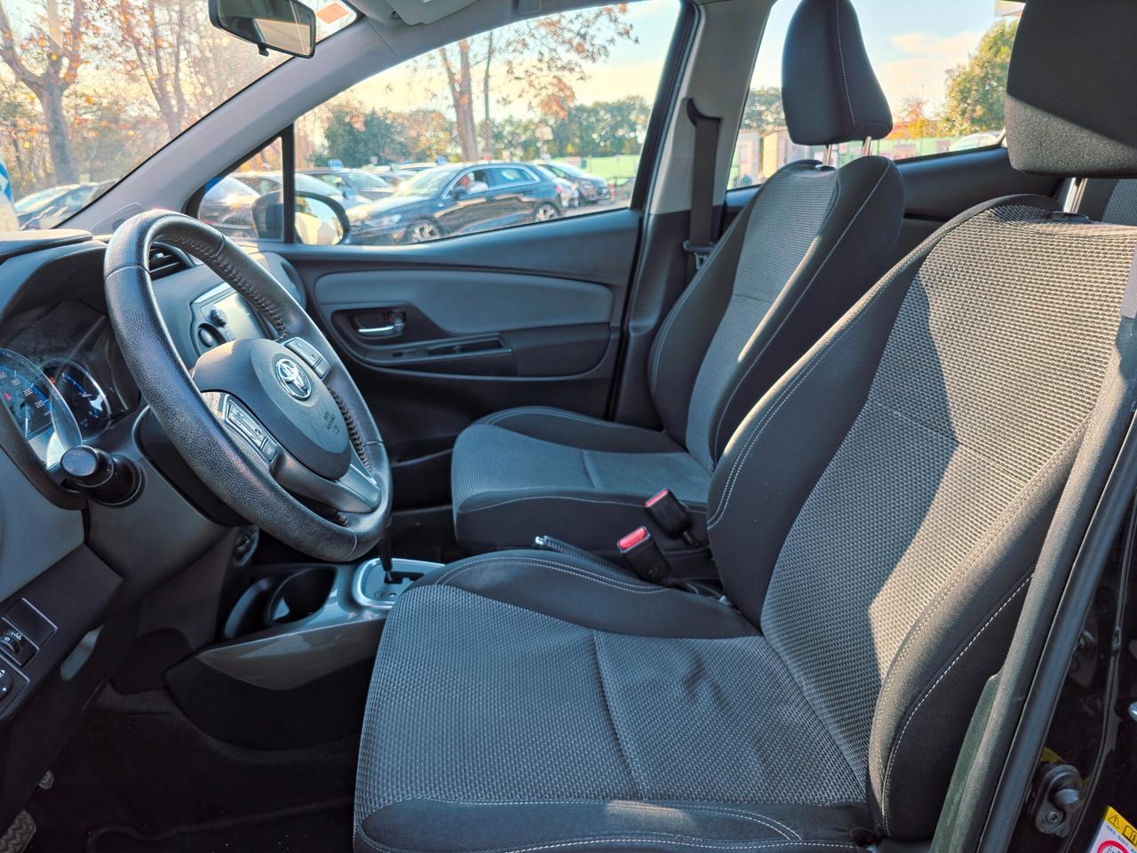 Toyota Yaris 1.5 Hybrid 5 porte Active 2014-E6 Automatico NEO