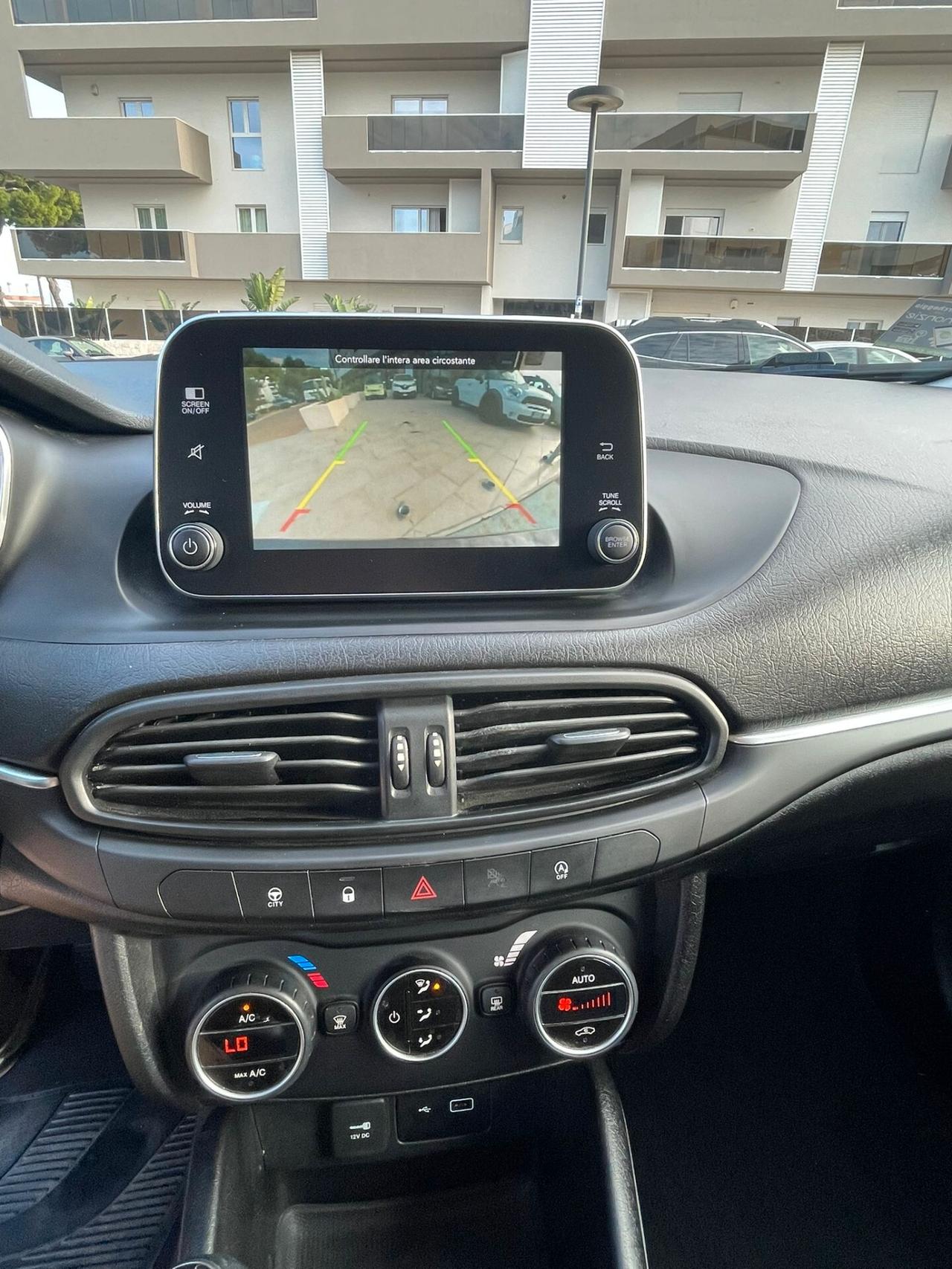 Fiat Tipo 1.6 Mjt S&S SW Lounge