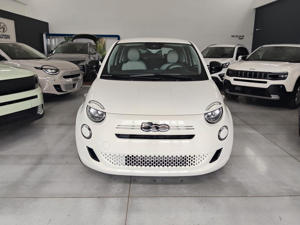 Fiat 500 Berlina Hybrid Pop