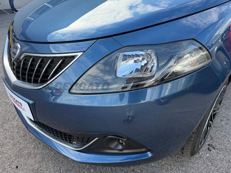 Lancia Ypsilon 1.0 firefly hybrid Gold s&s 70cv