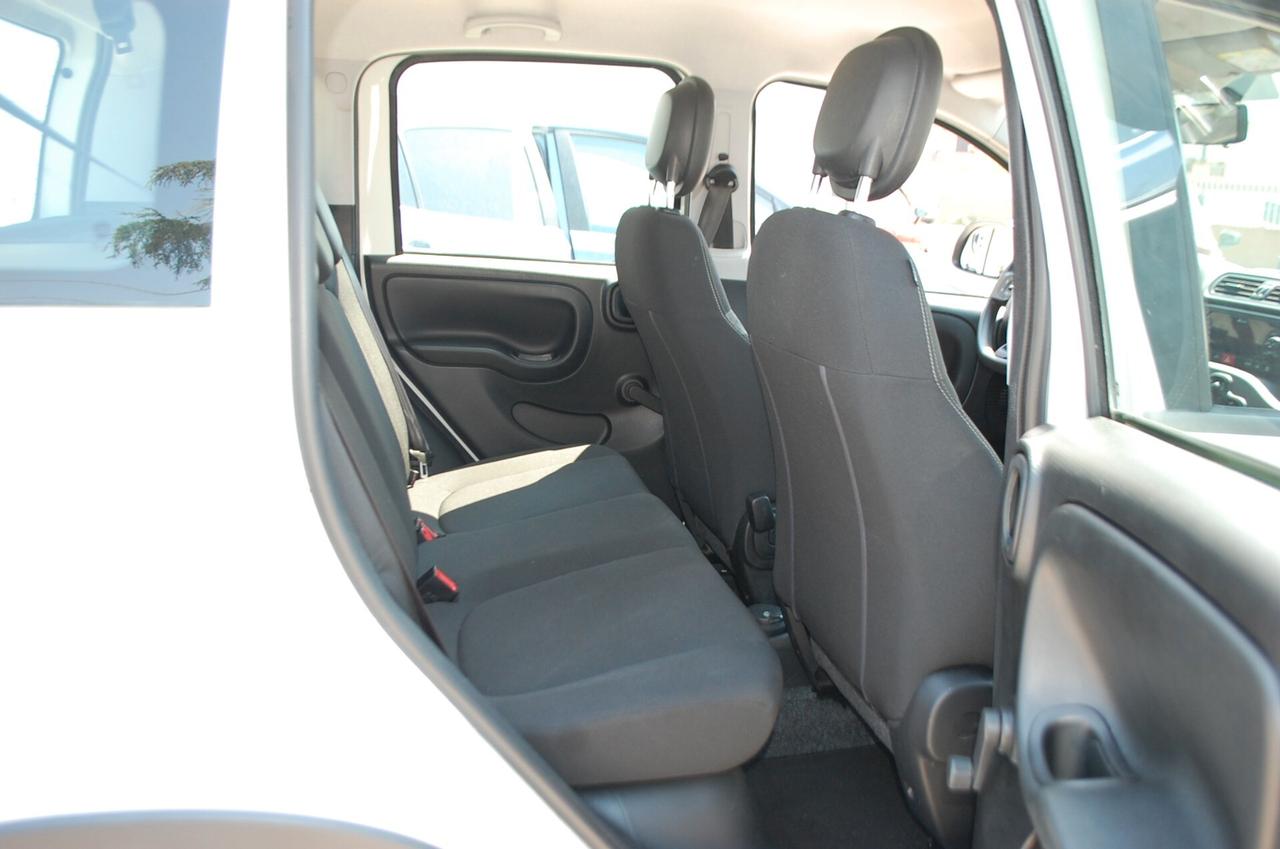 Fiat Panda 1.0 hybrid 70CV City Cross S&S Uff Italy USB Clima