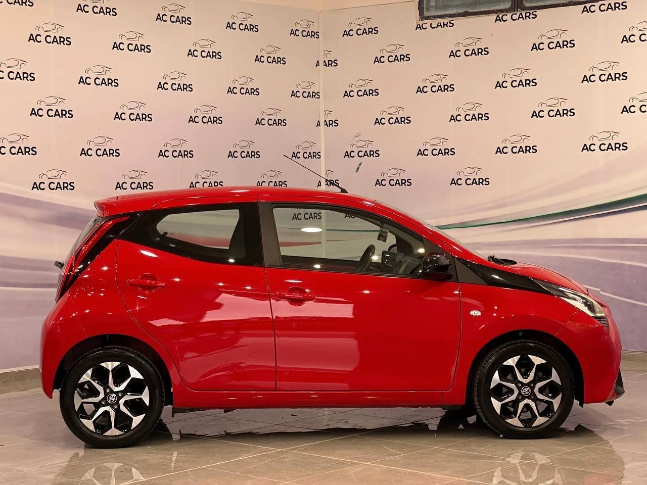 Toyota Aygo Connect 1.0 VVT-i 72 CV 5 porte x-clusiv perfetta