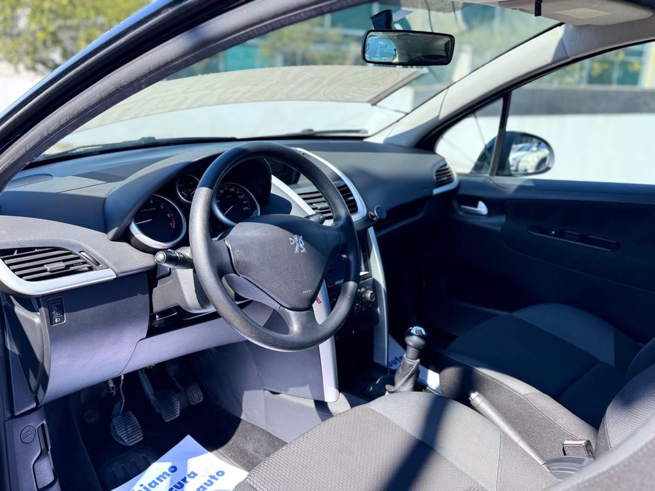 Peugeot 207 1.4 Benzina 73cv Cambio- 77.000km 2013