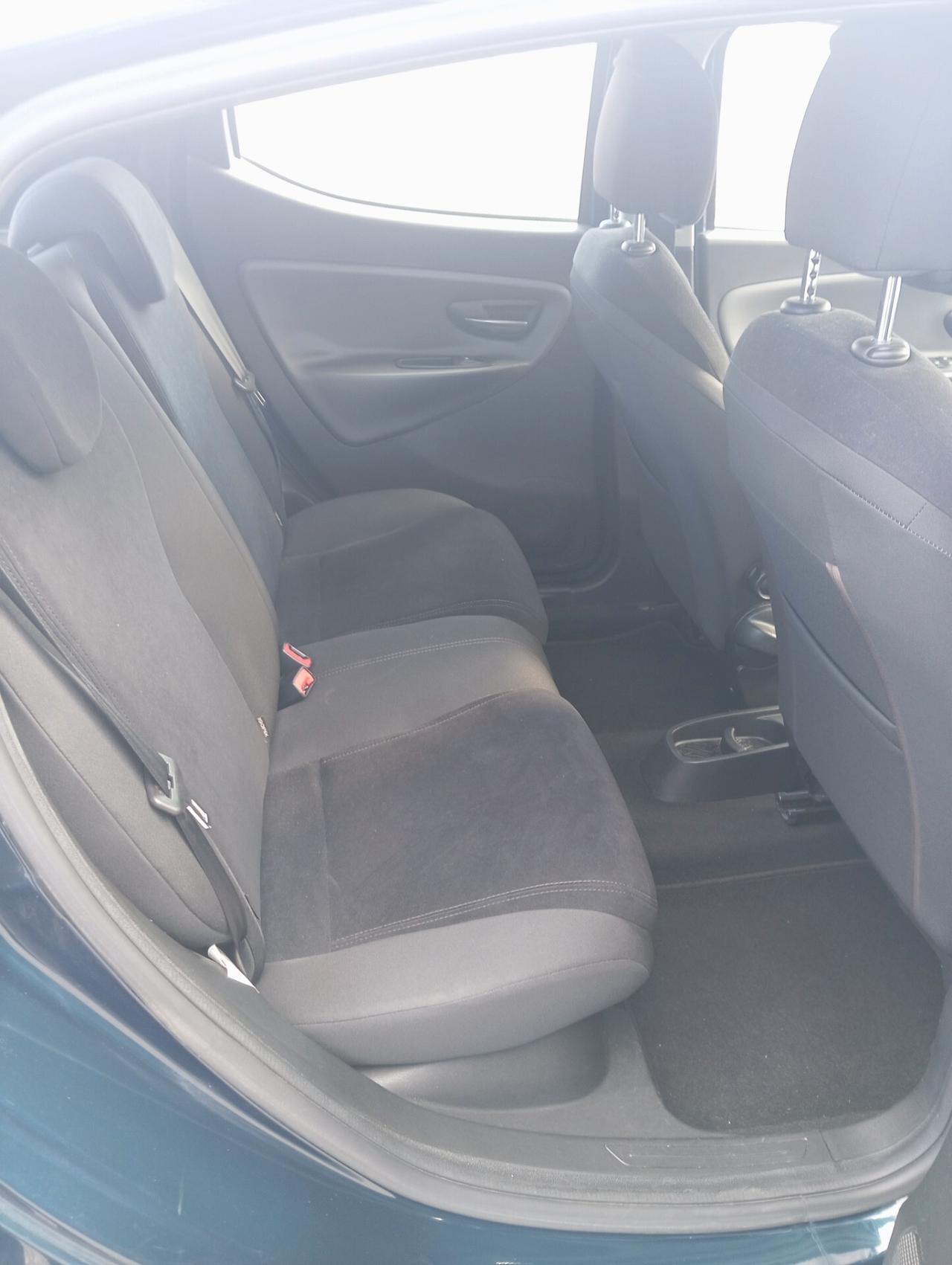 Lancia Ypsilon 1.2 69 CV 5 porte 30th Anniversary