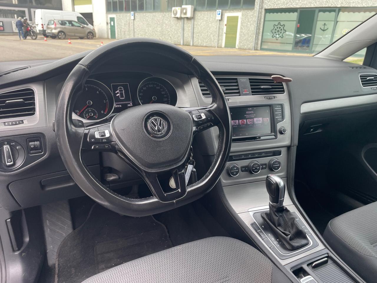 Volkswagen Golf 1.6 TDI 110 CV*Automatik*Neopatentati*
