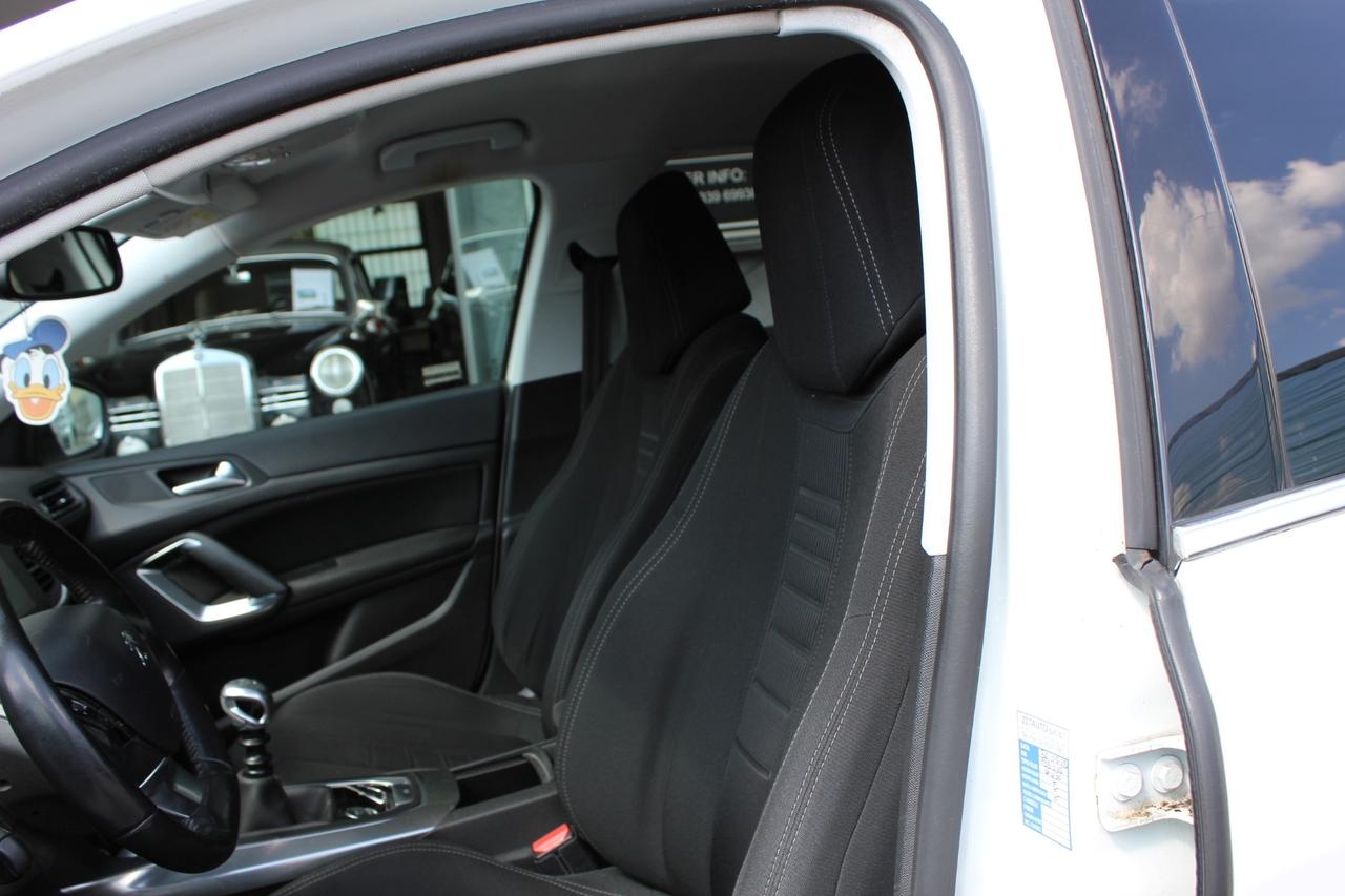 Peugeot 308 1.6 e-HDi 115 CV Allure