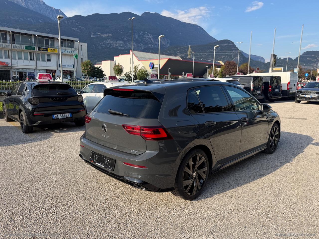 VOLKSWAGEN Golf 1.5 eTSI 150 CV EVO ACT DSG R-Line