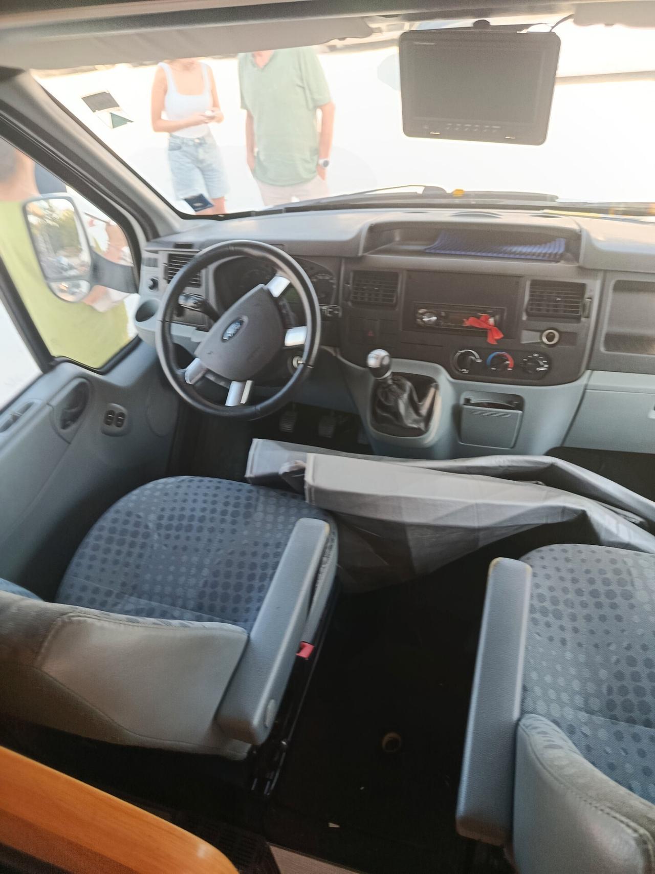 Challenger Genius49 7 posti letto