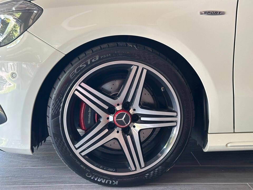 Mercedes A 250 SuperSport Autom 211cv