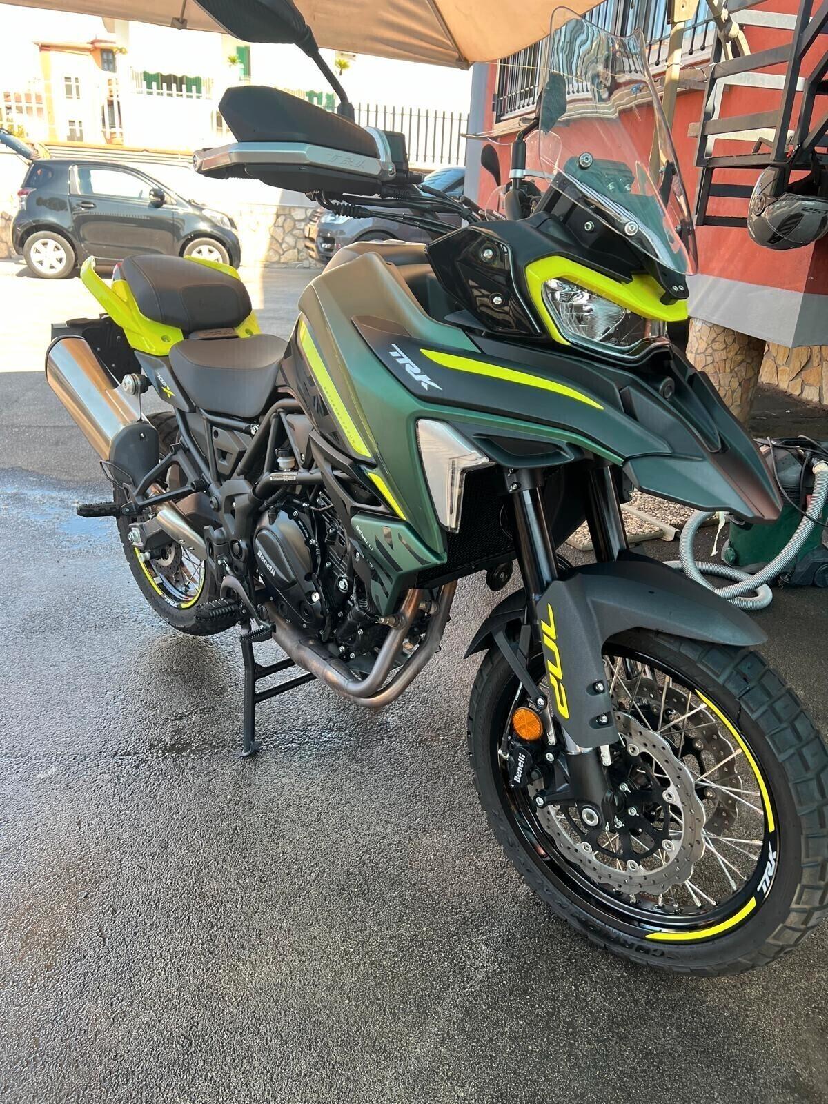 Benelli TRK 702 X TOURING