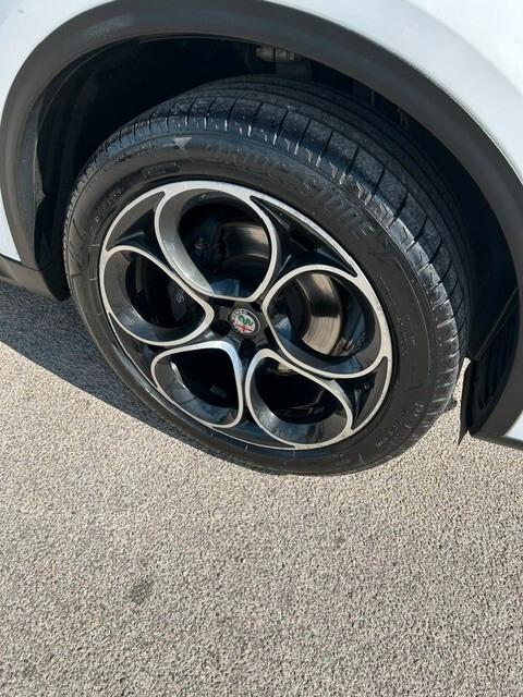 Alfa Romeo Stelvio 2.2 Turbodiesel 210 CV AT8 Q4 Super