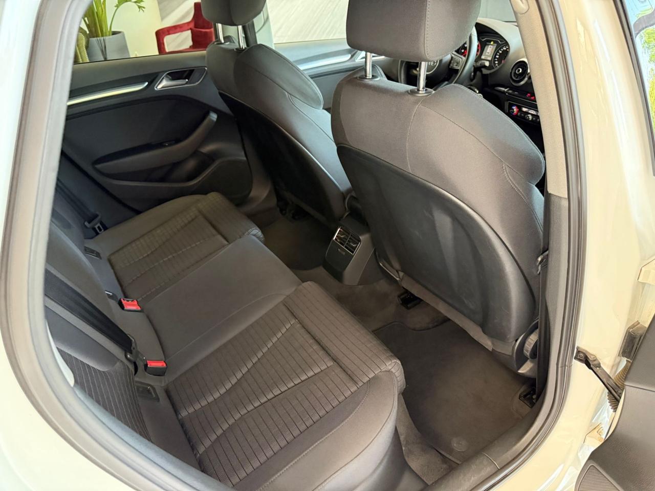 Audi A3 SPB 30 TFSI S tronic OK NEOPATENTATI