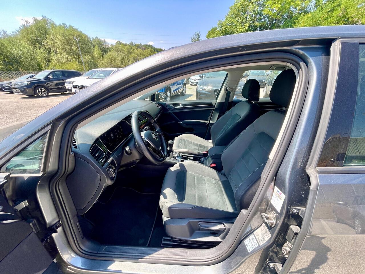 Volkswagen Golf 1.6 TDI Executive VIRTUAL 2019