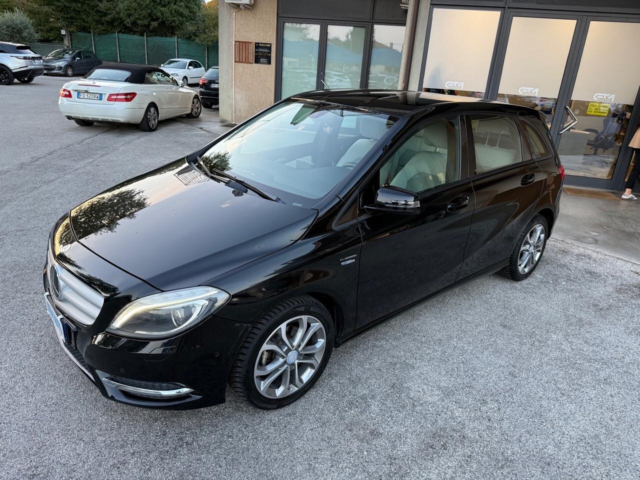 Mercedes-benz B 180 BlueEFFICIENCY Premium