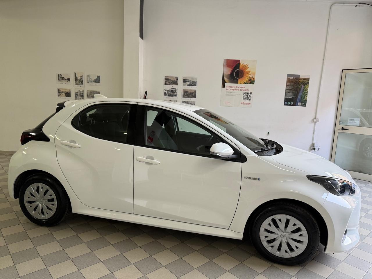 Toyota Yaris 1.5 Hybrid 5 porte Active aziendale