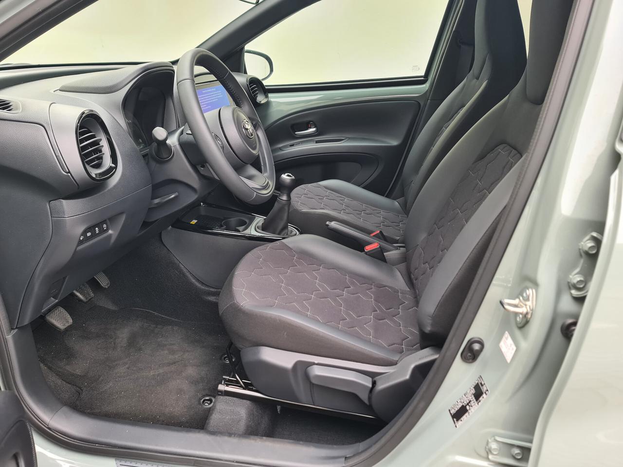 Toyota Aygo X 1.0 VVT-i 5p Lounge - Pari al nuovo