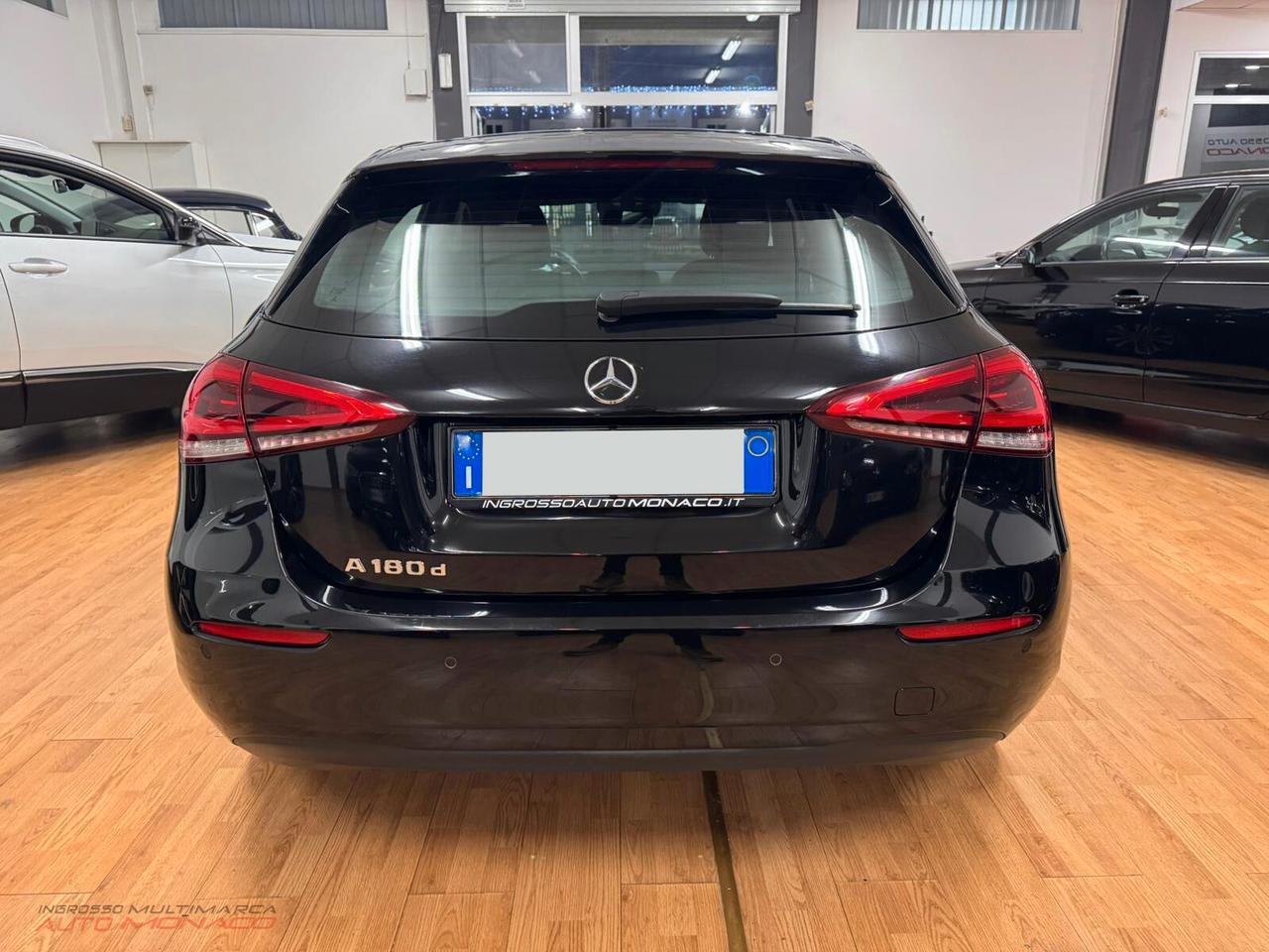 Mercedes-benz A 180d Sport 2021