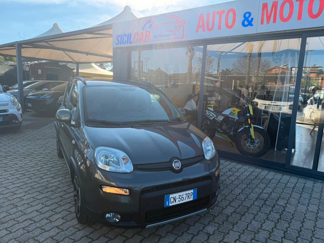 Fiat Panda 1.0 FireFly S&S Hybrid Red