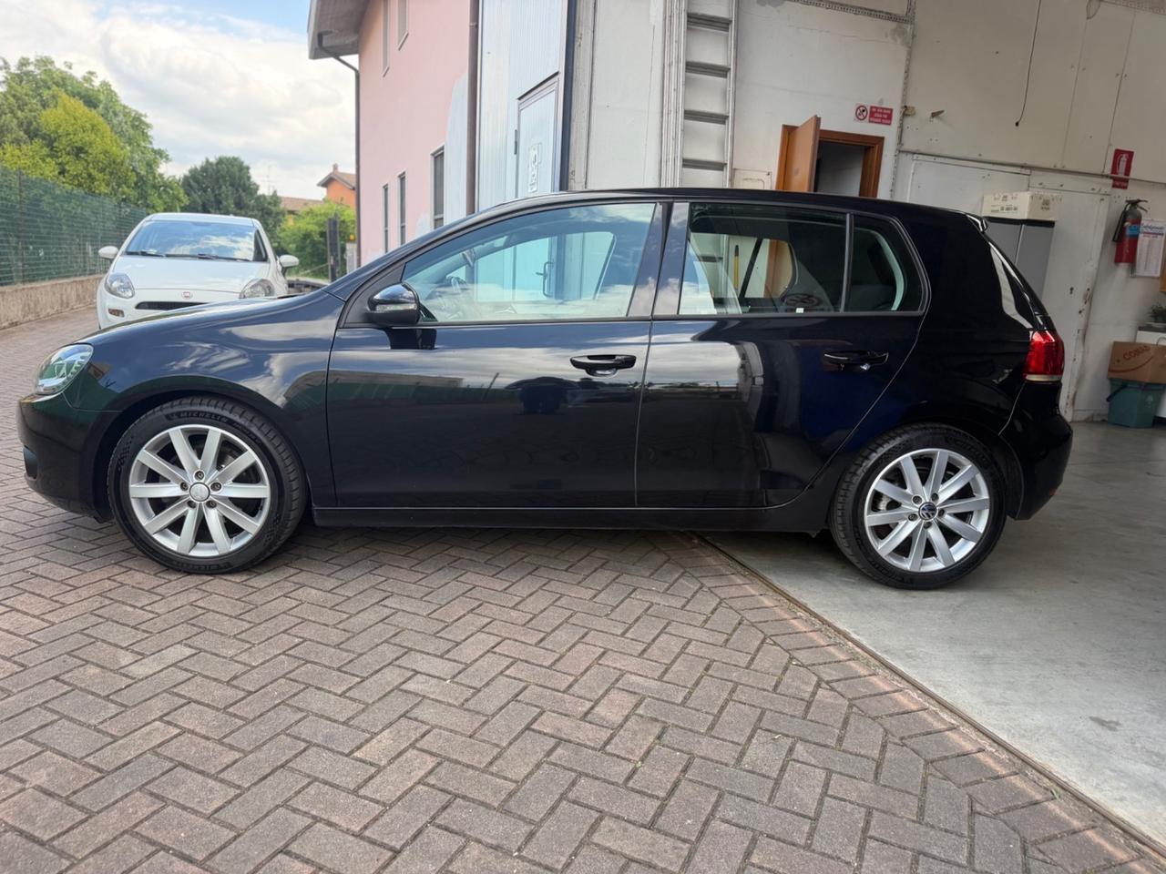 Volkswagen Golf 1.6 TDI DPF 5p. Highline NEOPATENTATI