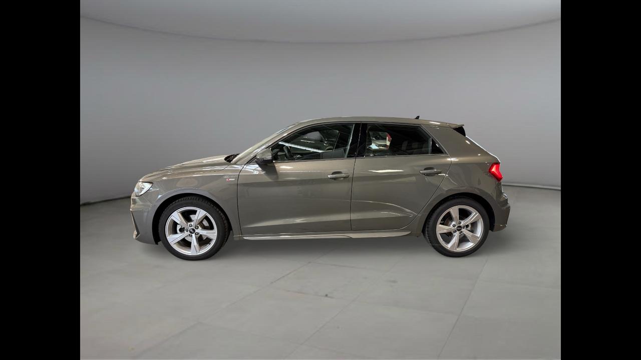 AUDI A1 II 2019 Sportback - A1 Sportback 30 1.0 tfsi S Line Edition 116cv s-tronic