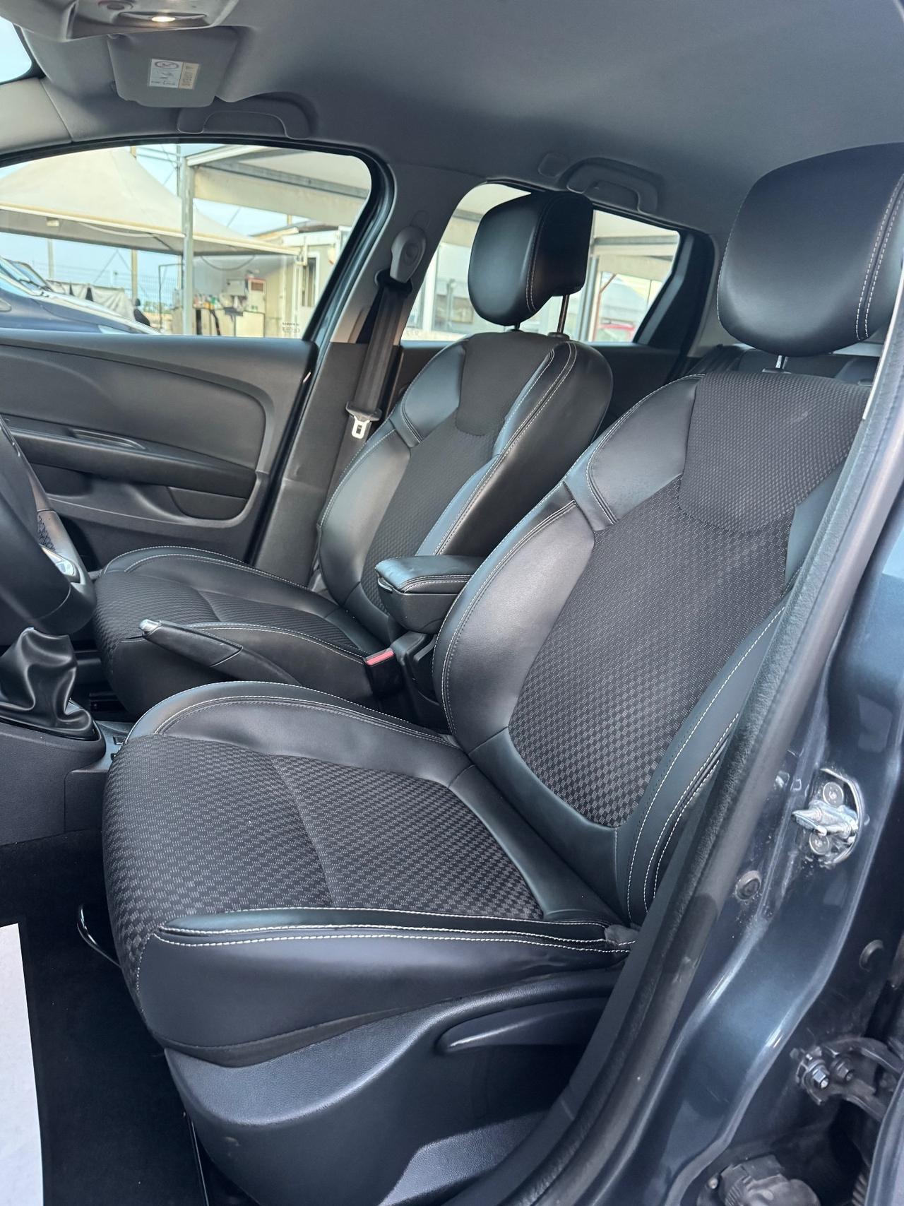 Renault Clio Sporter dCi 8V 75 CV Duel2