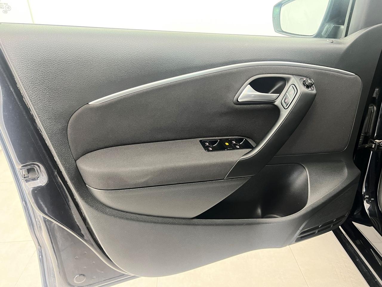 VOLKSWAGEN Polo V 2014 Polo 5p 1.4 tdi Comfortline 75cv