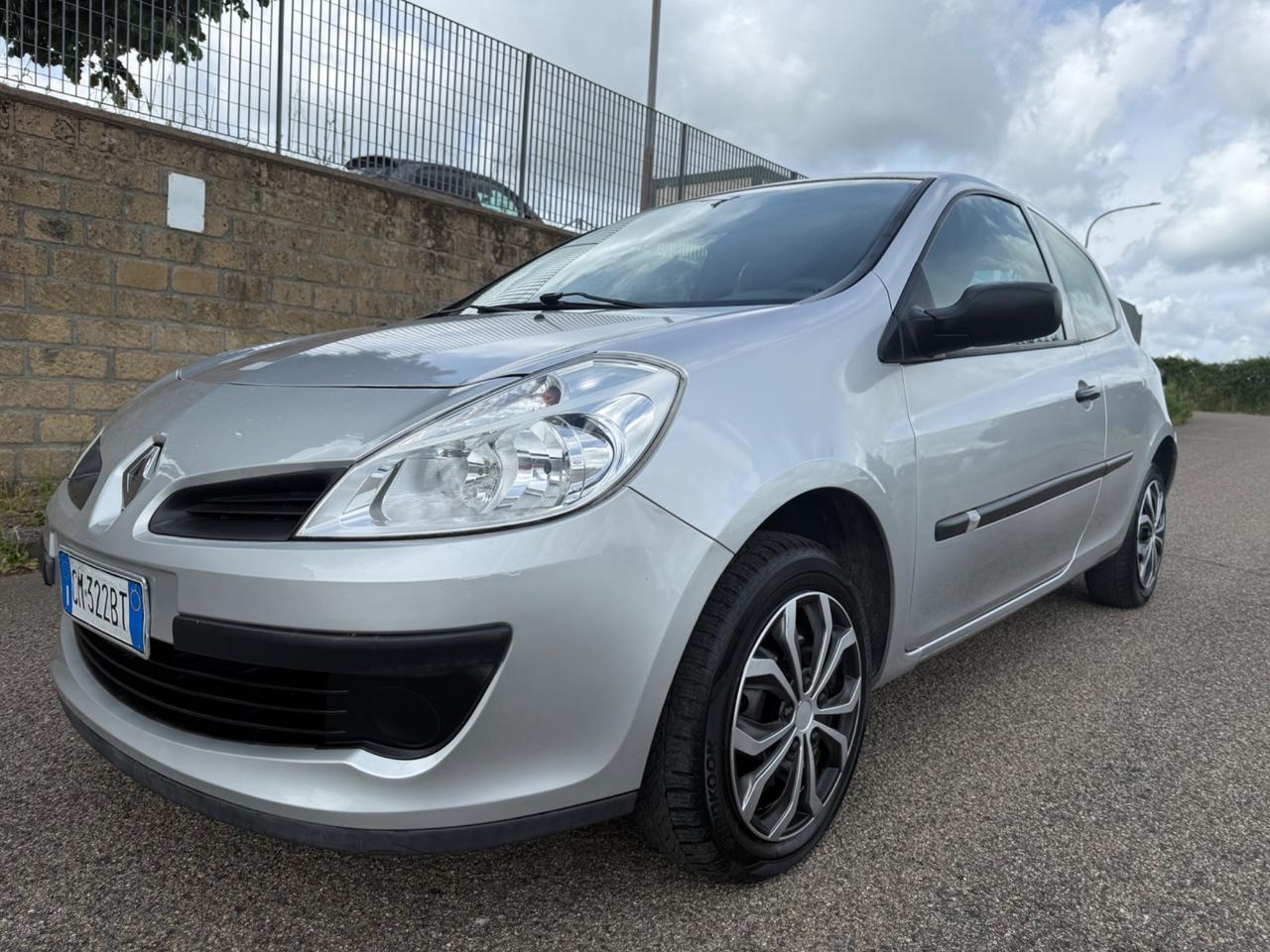 Renault Clio 1.2 cat 3 porte Access Authentique