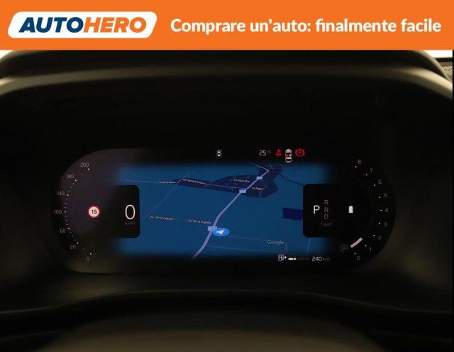 VOLVO XC40 B3 automatico Plus Dark N1