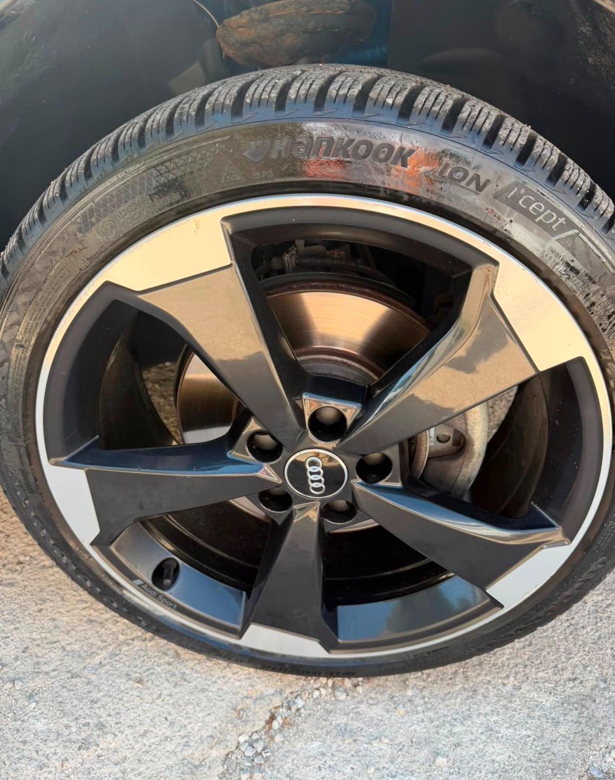 Audi Q2 30 TDI S line Edition