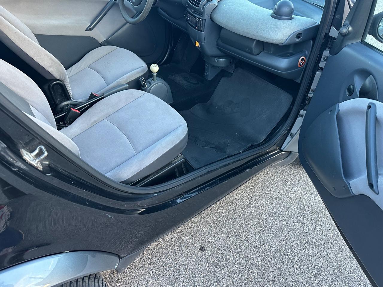 Smart ForTwo 800 coupé pure cdi